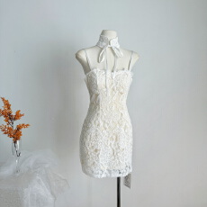 批发灰尘邓邓 法式吊带<b class='q'>连衣裙</b>女2025冬季新款高级感包臀裙抹胸裙子