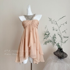 批发Hotdog 热狗很辣月光宝石<b class='q'>钉珠</b>挂脖不规则<b class='q'>连衣裙</b>女高级感短裙