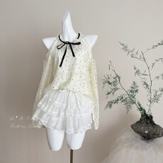 批发PtonUmi早纪春奈 露肩波点衬衫女超好看显瘦上衣夏气质温柔<b class='q'>娃娃</b>衫