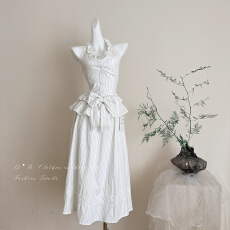 批发ANNATTO 仲夏夜 原创蝴蝶结挂脖荷叶边上衣蕾丝裙摆蓬感半<b class='q'>裙套装</b>