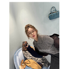 批发早安樊樊高智感小圆33绵羊毛翻/立领两穿学院绞花毛衣针织衫