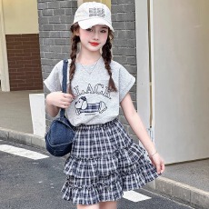 批发<b class='q'>女</b><b class='q'>童</b>短袖T恤夏装套装2026夏季新款潮儿童休闲女孩格子短裙两件套