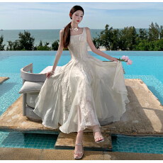 批发2025新款【清风花朵】法式千金高级感吊带<b class='q'>连衣裙</b>薄纱方领生日礼服