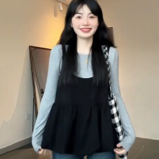 批发韩系穿搭甜美灰色圆领<b class='q'>打底</b>长袖上衣女秋季叠穿黑色花苞<b class='q'>吊带</b>两件套