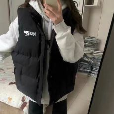 批发可退换（高品质手塞棉加厚）冬季马甲带门禁棉服印花棉衣面包服女