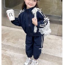 批发女孩春秋韩版冲锋衣两件套2025洋气蝴蝶结<b class='q'>夹克</b>衫运动装<b class='q'>儿童</b>网红装