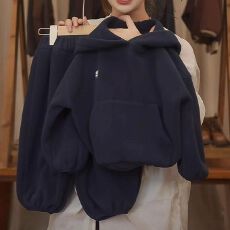 批发男童套装帅气时髦儿童卫衣运动风2025冬季宝宝加厚保暖宽松两件套