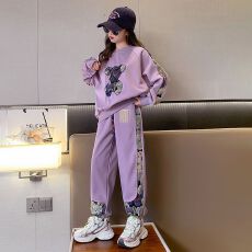 批发中大童女孩网红炸街时尚两件套女童春<b class='q'>秋</b>季新款运动风小熊潮酷套装