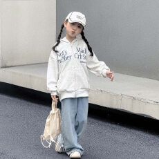 批发女童连帽<b class='q'>外套</b>2026秋装新款儿童韩系格子拼接卫衣大童春秋刺绣上衣