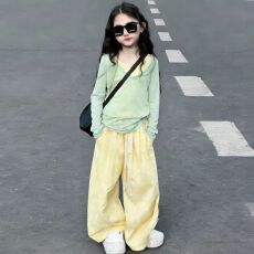 批发女<b class='q'>童</b><b class='q'>春夏</b><b class='q'>防晒衫</b><b class='q'>套装</b>2026新款女大<b class='q'>童</b>多巴胺三件套儿<b class='q'>童</b>洋气时髦衣服