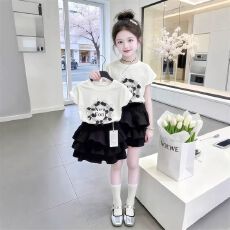 批发女<b class='q'>童</b><b class='q'>学院风</b><b class='q'>套装</b>夏季新款中大<b class='q'>童</b>短袖T恤蛋糕裙时尚韩版两件套<b class='q'>童</b>装