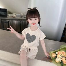 批发【原版质量女童套装夏季薄款时髦网红休闲女孩运动阔腿短裤两件套