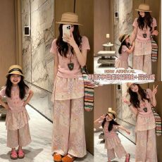 批发【母女装有口袋】2026度假风亲子夏季短袖<b class='q'>T</b><b class='q'>恤</b>碎花阔腿裤两件套装