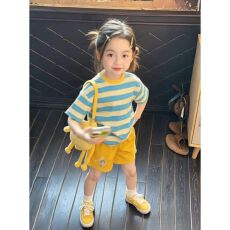 批发韩范<b class='q'>女</b><b class='q'>童</b>短袖t恤超好看2026夏薄款儿童洋气时髦蓝色条纹上衣套装