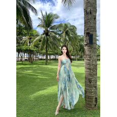 批发三亚海边度假多巴胺穿搭不规则晕染吊带连衣裙女夏超仙显瘦<b class='q'>沙滩</b>裙