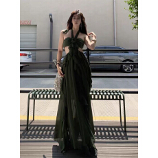 批发森系旅人艺术<b class='q'>系</b>流浪风绑带荷叶边裙波嬉挂脖露背连衣裙