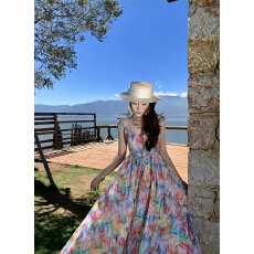 批发多巴胺海边丁达尔裙印花三亚海岛度假穿搭沙滩旅游大摆露背连衣裙
