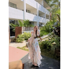 批发海边度假风超好看的不规则吊带沙滩长裙独特绝美碎花<b class='q'>连衣裙</b>26春季