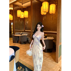 批发海边度假绝美仙气沙滩长裙纯欲性感紫色碎花吊带<b class='q'>连衣裙</b>女拖地裙子