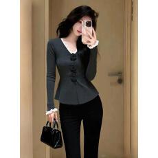 批发2025绝美别致上衣秋冬立体<b class='q'>花朵</b>慵懒风设计感名媛高级感法式长袖<b class='q'>t</b>