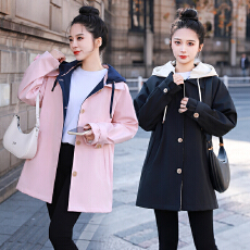 批发胖mm2026大码春装新款休闲减龄学院风宽松显瘦风衣帽可脱卸外套