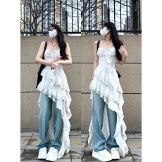 批发不规则荷叶边吊带<b class='q'>连衣裙</b>女夏季法式碎花裙小众A字裙海边沙滩长裙