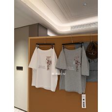 韩国东大门夏季新款韩版时尚卡通可爱印花斜肩短袖T恤女宽松上衣