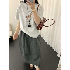 批发韩国东大门春夏新款韩系小马印花休闲宽松百搭纯棉<b class='q'>圆领</b>短袖<b class='q'>T</b><b class='q'>恤</b>女