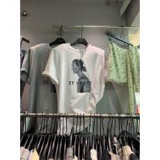 批发<b class='q'>韩国</b>东大门2026夏季新款美式复古人物印花垫肩短袖<b class='q'>T</b><b class='q'>恤</b>女宽松上衣