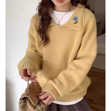 批发工厂翻领绣花<b class='q'>刺绣</b>纯色套头针织衫