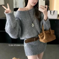 批发工厂松弛感<b class='q'>露肩</b>毛衣裙女秋冬25新收腰显瘦慵懒风针织<b class='q'>连衣裙</b>包臀裙