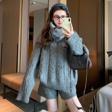 批发工厂2025新款慵懒毛衣套装复古麻花针织上衣<b class='q'>短裤</b>围巾三件套