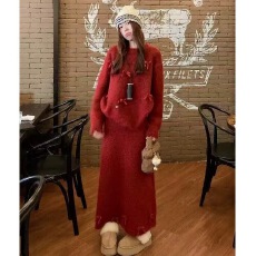 批发圣诞穿搭超好看针织红色连衣裙子女2025新款秋冬气质短裙两件套装