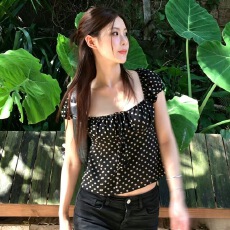 批发iu系波点短袖衬衫女夏季穿搭系带方领衬衣修身显瘦纯欲甜美上衣