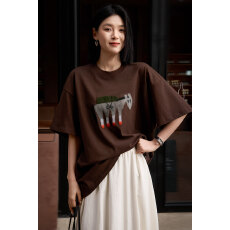 批发棕系<b class='q'>潮</b>T，邂逅“马上有钱”】幸运马舒适棉松弛感T恤2026夏装新款