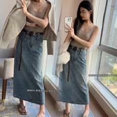 批发口袋设计复古浅蓝色A字<b class='q'>牛仔</b>半身裙女秋季高腰宽松开叉包臂中长裙