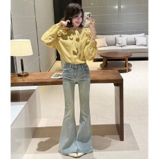 批发浅色辣妹烫钻微喇牛仔<b class='q'>裤</b>女高腰2026秋新款弹力紧身显瘦拖地喇叭<b class='q'>裤</b>