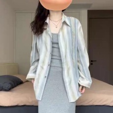 批发条纹衬衫外套女<b class='q'>春</b>秋2025新款薄款宽松法式上衣设计感小众衬衣