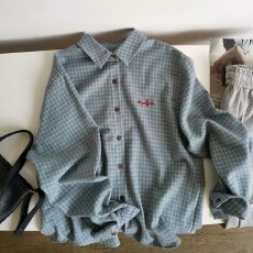 韩系博主风 蓝灰配色 软糯磨毛翻领刺绣松弛感长袖叠穿格子衬衫女