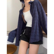 批发韩版藏青格子宽松外搭<b class='q'>衬衣</b>防晒百搭薄款外套
