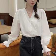 批发法式v领木耳边泡泡袖衬衫女春秋设计感小众气质韩风chic别致上衣