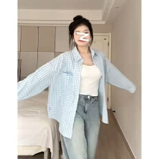 批发蓝色格子<b class='q'>衬衫</b>女春秋季2026新款法式<b class='q'>衬衣</b>外套小个子超好看<b class='q'>长袖</b>上衣