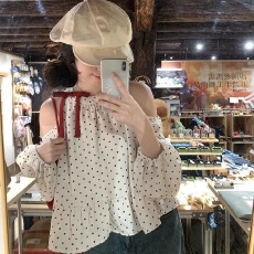 批发高级感小众波点露肩衬衫上衣女春秋法式miu里miu气泡泡袖打底衬衣