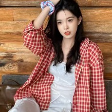 批发日系复古秋季红色<b class='q'>格子</b>长袖<b class='q'>衬衫女</b>韩版百搭宽松甜美设计感叠穿上衣