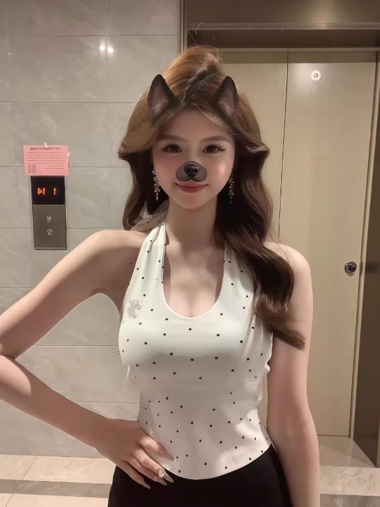 MY11128# 白色波点挂脖吊带女夏季新款辣妹ins小众设计感外穿背心露背上衣女裝貨源服裝批發