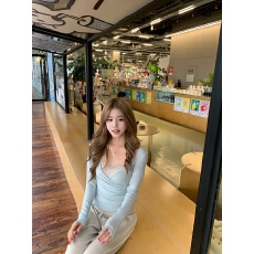 批发纯欲担当真两件蕾丝褶皱<b class='q'>背心</b>直筒宽松针织长裤套装