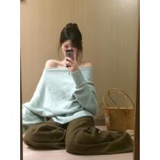 批发薄荷曼波斜肩<b class='q'>长袖</b>软糯套<b class='q'>装</b>女宽松慵懒高级感针织上衣短<b class='q'>裤</b>