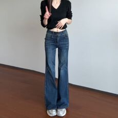 批发2025秋冬季新款小个子美式深蓝色<b class='q'>牛仔裤</b>女装修身显瘦百搭微喇叭裤