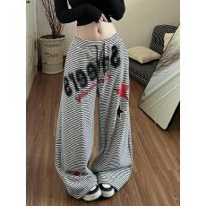批发实拍 字母印花条纹女宽松慵懒垂感加绒阔腿弯刀<b class='q'>休闲</b>裤