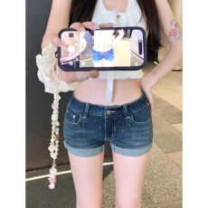 批发美式辣妹满天星烫钻卷边牛仔超短裤女夏季小个子低腰紧身包臀热裤